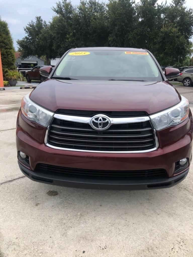Toyota Highlander FWD 4dr V6 LE (Natl) 2015