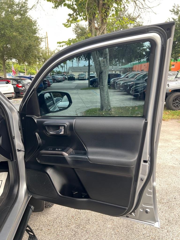 Toyota Tacoma 4WD TRD Off Road Double Cab 5' Bed V6 MT (Natl) 2021