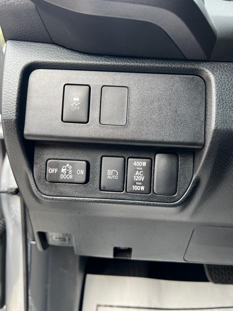 Toyota Tacoma 4WD TRD Off Road Double Cab 5' Bed V6 MT (Natl) 2021