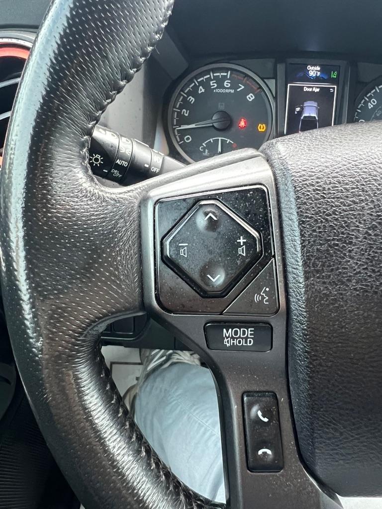 Toyota Tacoma 4WD TRD Off Road Double Cab 5' Bed V6 MT (Natl) 2021