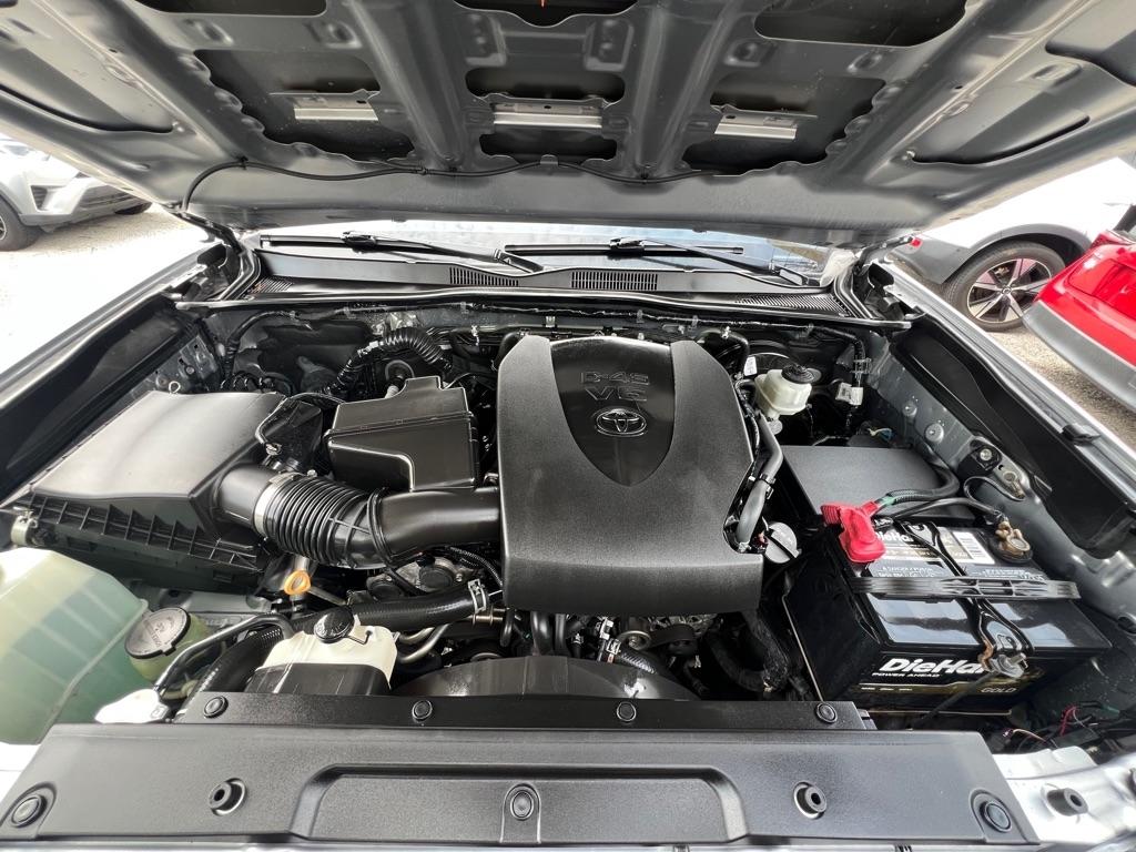 Toyota Tacoma 4WD TRD Off Road Double Cab 5' Bed V6 MT (Natl) 2021