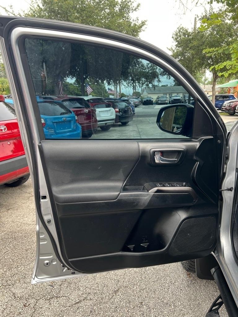 Toyota Tacoma 4WD TRD Off Road Double Cab 5' Bed V6 MT (Natl) 2021