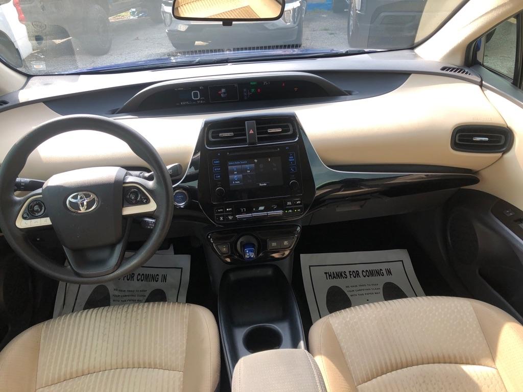Toyota Prius 5dr HB Two (Natl) 2016