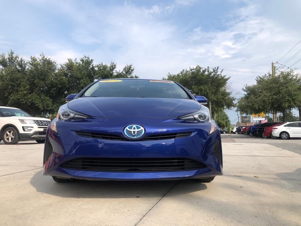 Toyota Prius 5dr HB Two (Natl) 2016