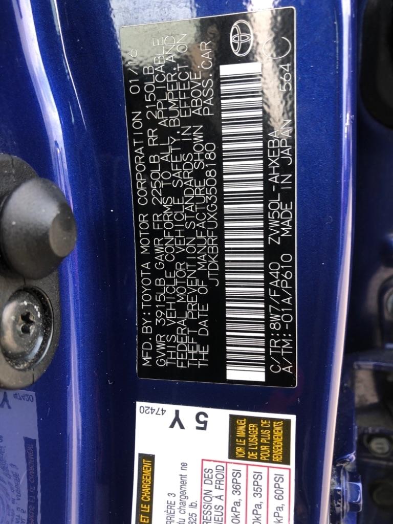 Toyota Prius 5dr HB Two (Natl) 2016
