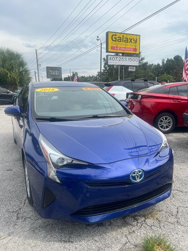 Toyota Prius 5dr HB Two (Natl) 2016