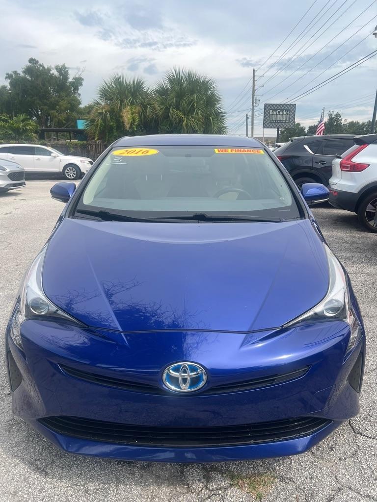 Toyota Prius 5dr HB Two (Natl) 2016