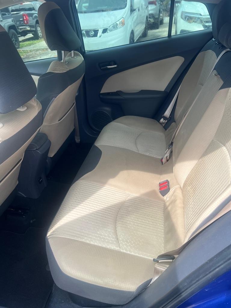 Toyota Prius 5dr HB Two (Natl) 2016