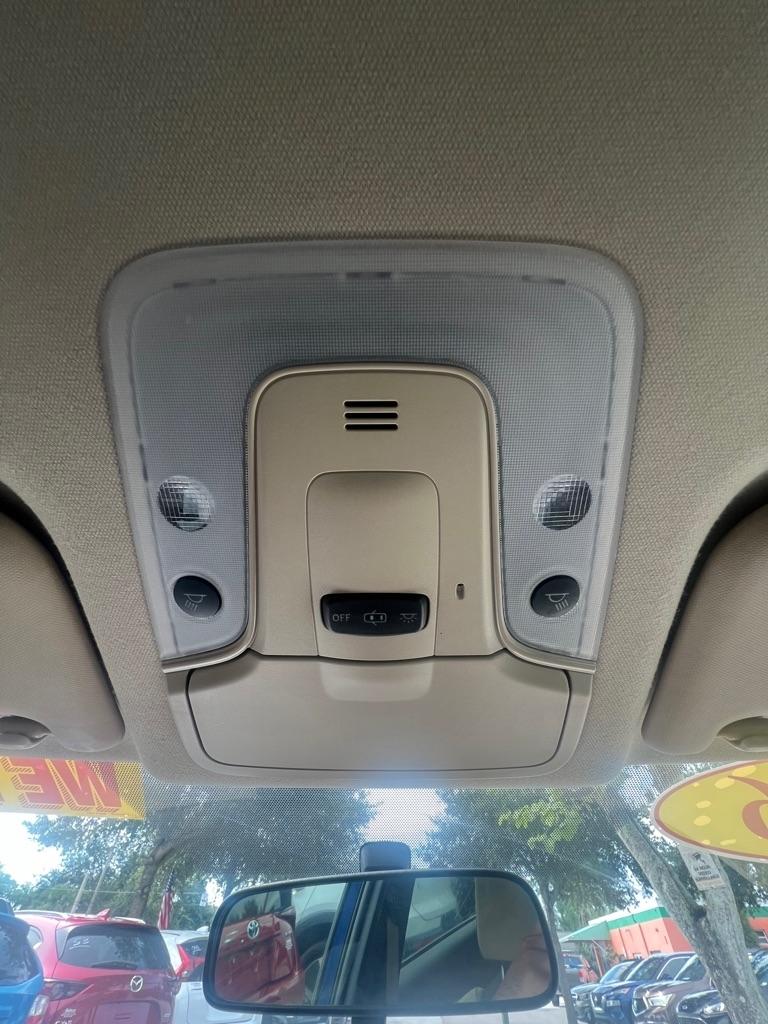 Toyota Prius 5dr HB Two (Natl) 2016