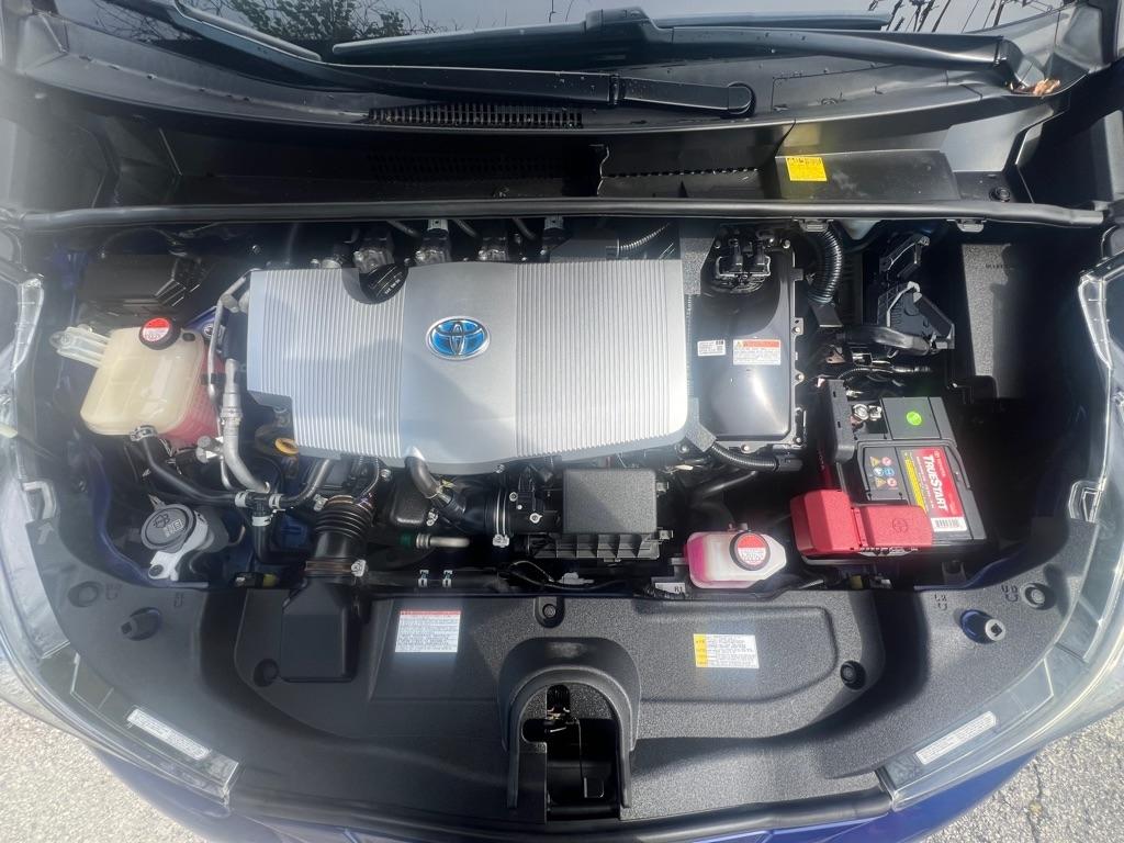 Toyota Prius 5dr HB Two (Natl) 2016