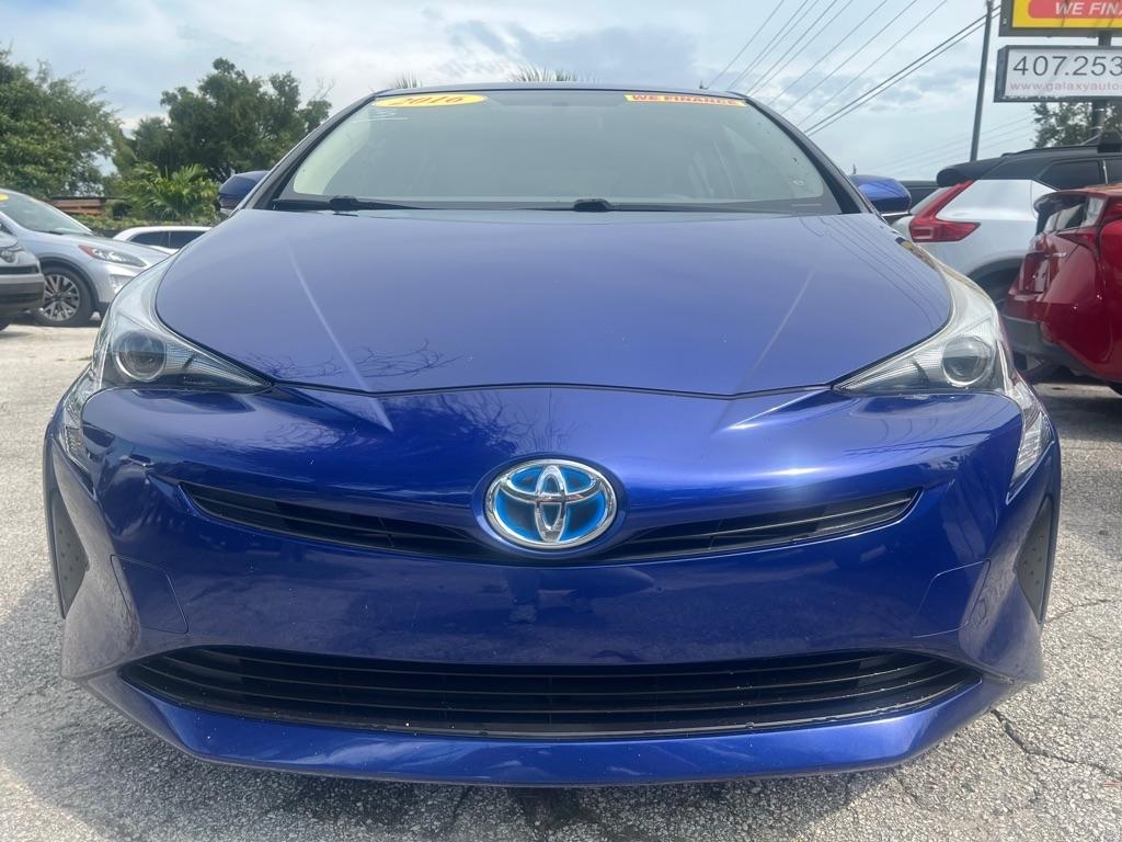 Toyota Prius 5dr HB Two (Natl) 2016