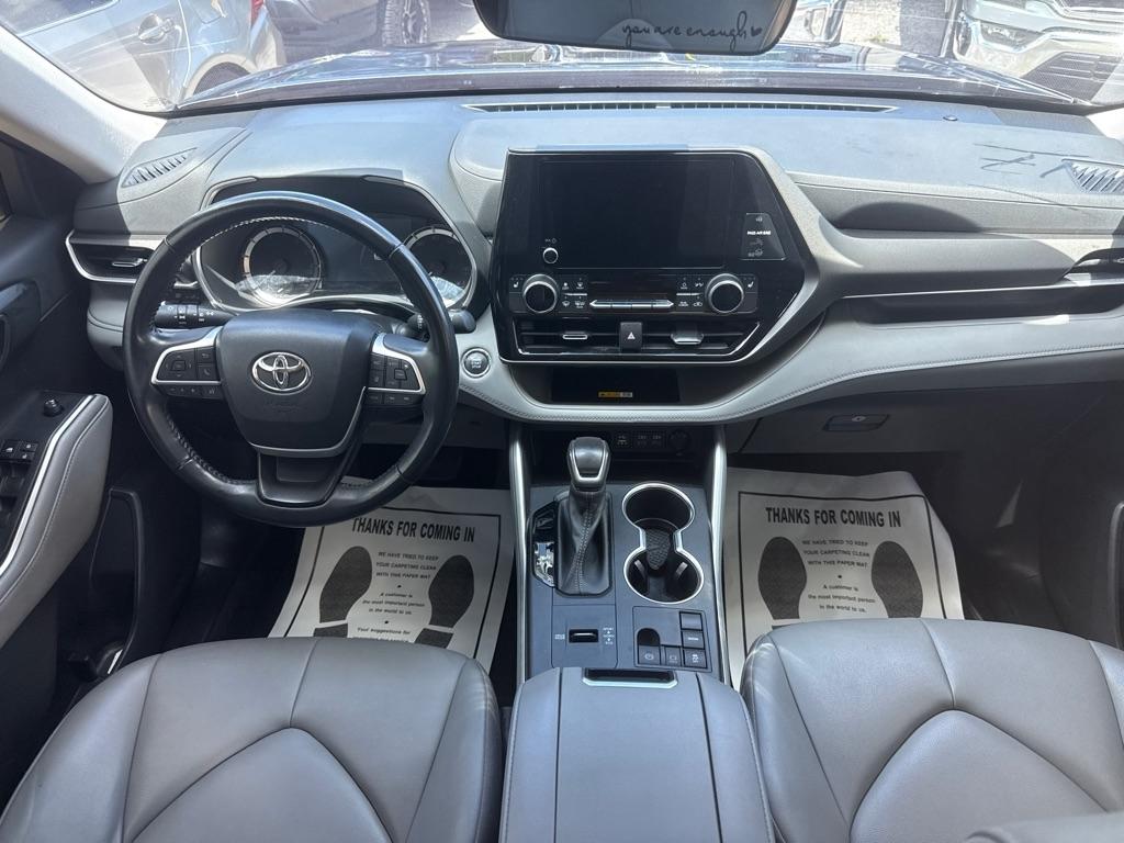 Toyota Highlander Platinum FWD (Natl) 2023