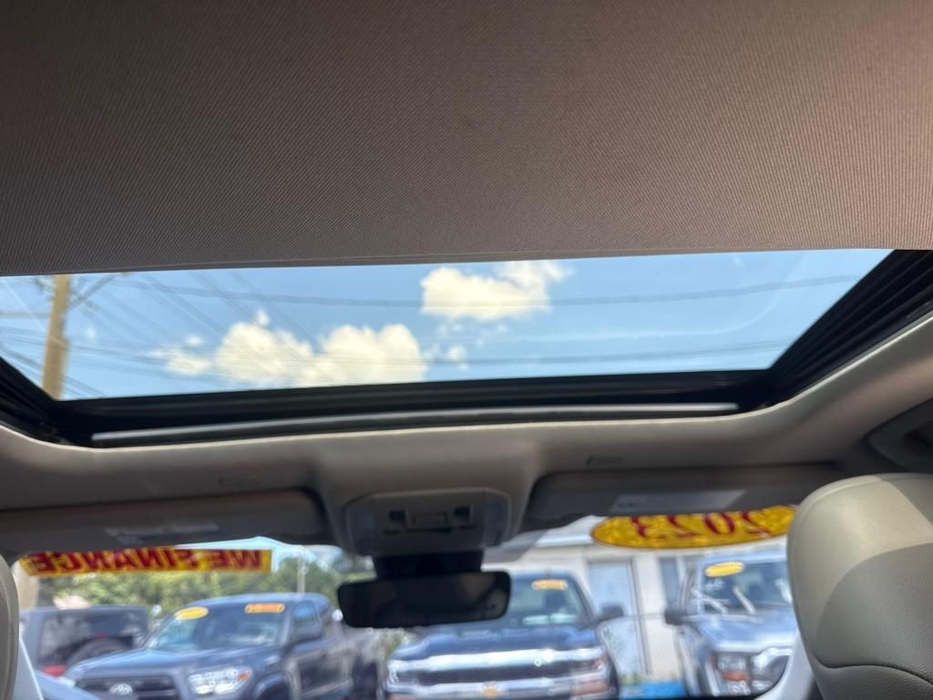 Toyota Highlander Platinum FWD (Natl) 2023