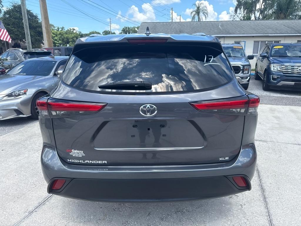 Toyota Highlander Platinum FWD (Natl) 2023