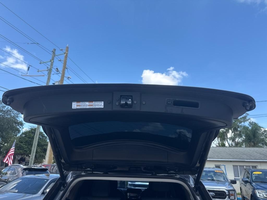 Toyota Highlander Platinum FWD (Natl) 2023