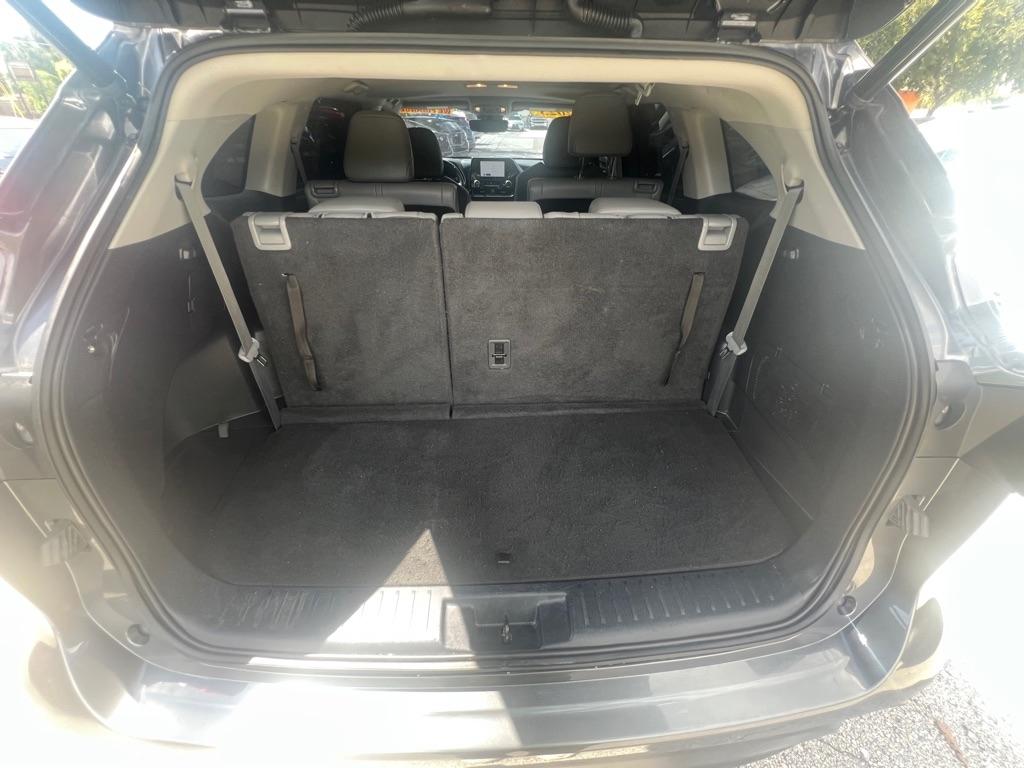 Toyota Highlander Platinum FWD (Natl) 2023