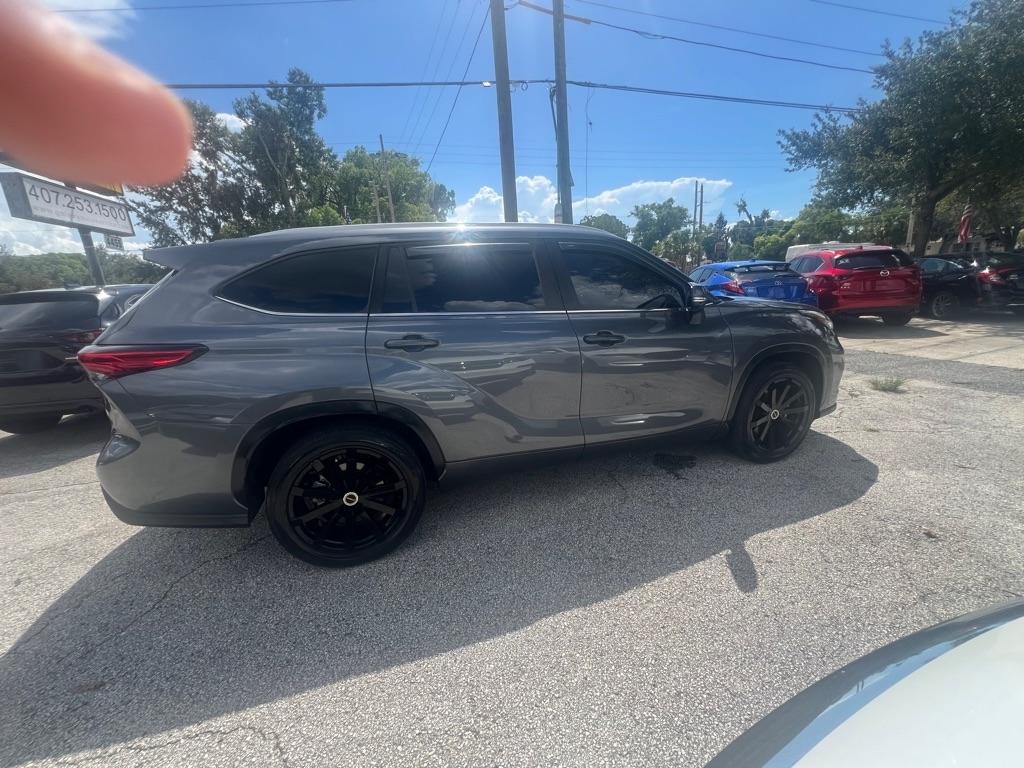Toyota Highlander Platinum FWD (Natl) 2023
