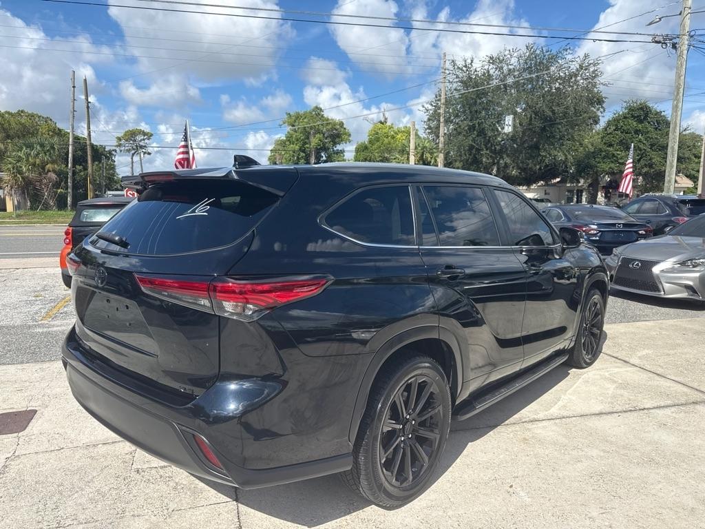 Toyota Highlander Platinum FWD (Natl) 2023