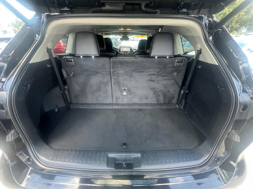 Toyota Highlander Platinum FWD (Natl) 2023