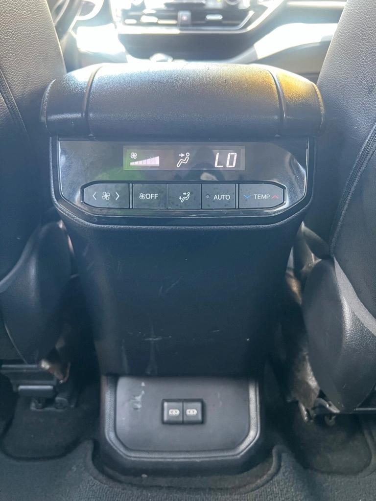 Toyota Highlander Platinum FWD (Natl) 2023