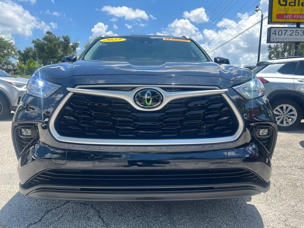 Toyota Highlander Platinum FWD (Natl) 2023