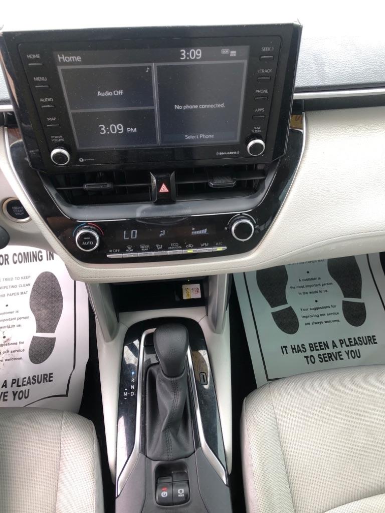 Toyota Corolla Cross LE 2WD (Natl) 2022