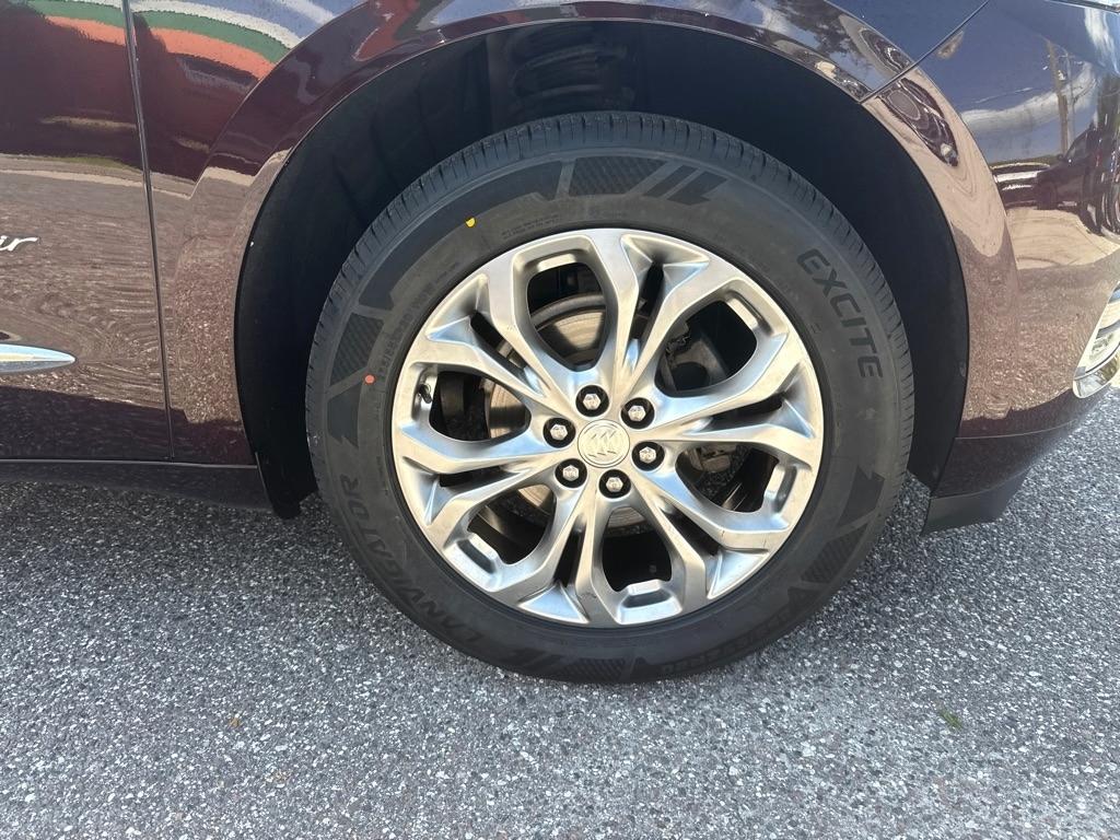 Buick Enclave FWD 4dr Avenir 2020