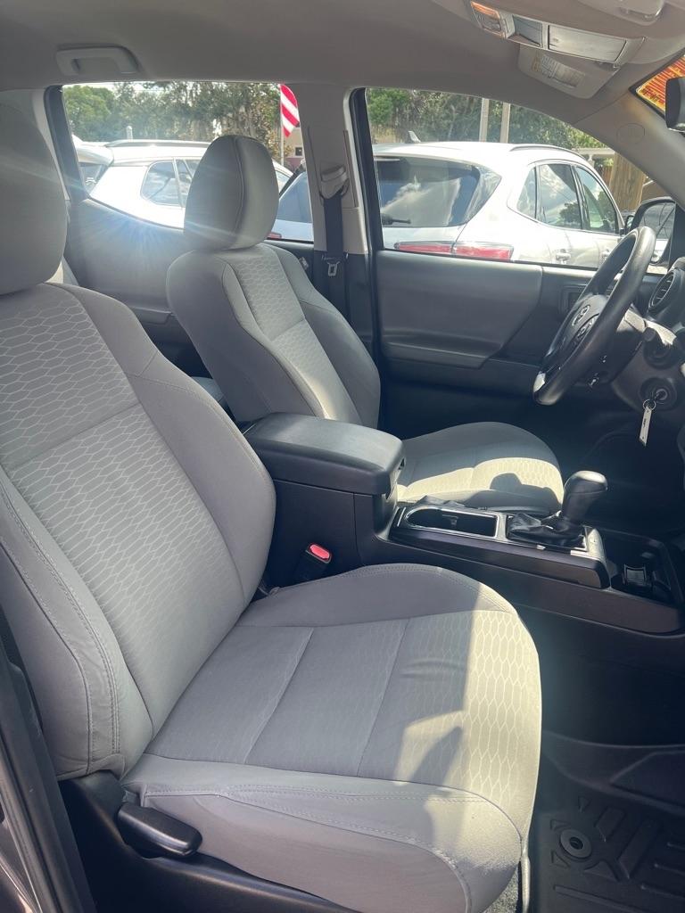 Toyota Tacoma SR5 Double Cab 5' Bed I4 4x2 AT (Natl) 2018