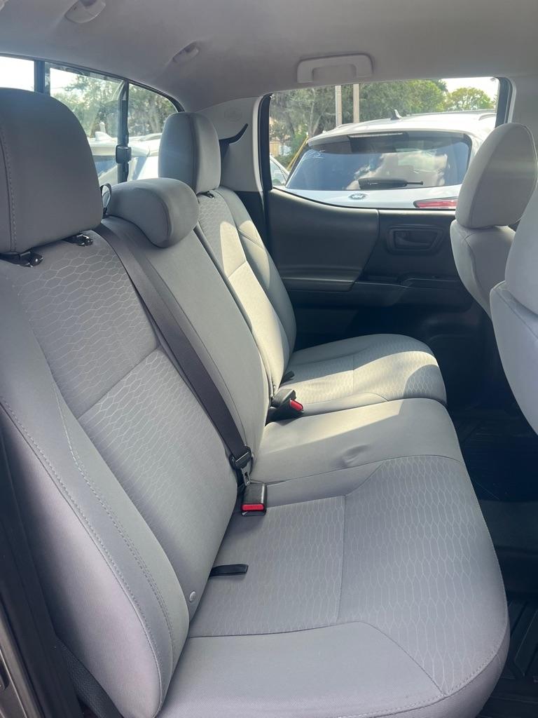 Toyota Tacoma SR5 Double Cab 5' Bed I4 4x2 AT (Natl) 2018