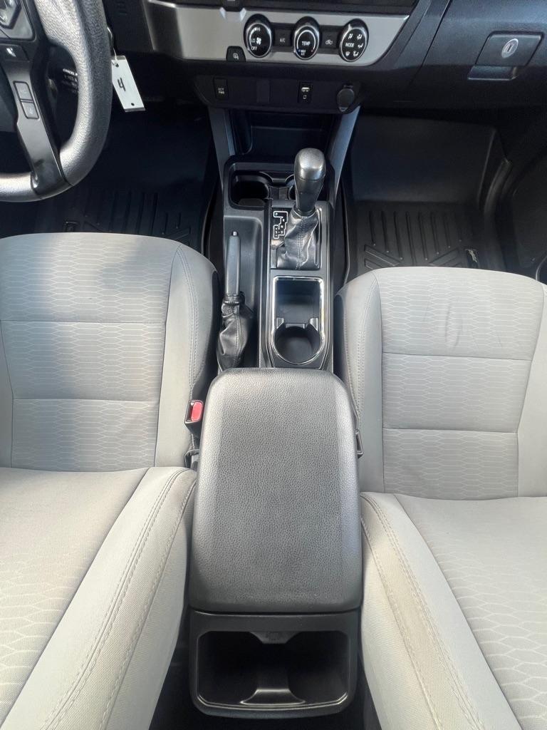 Toyota Tacoma SR5 Double Cab 5' Bed I4 4x2 AT (Natl) 2018