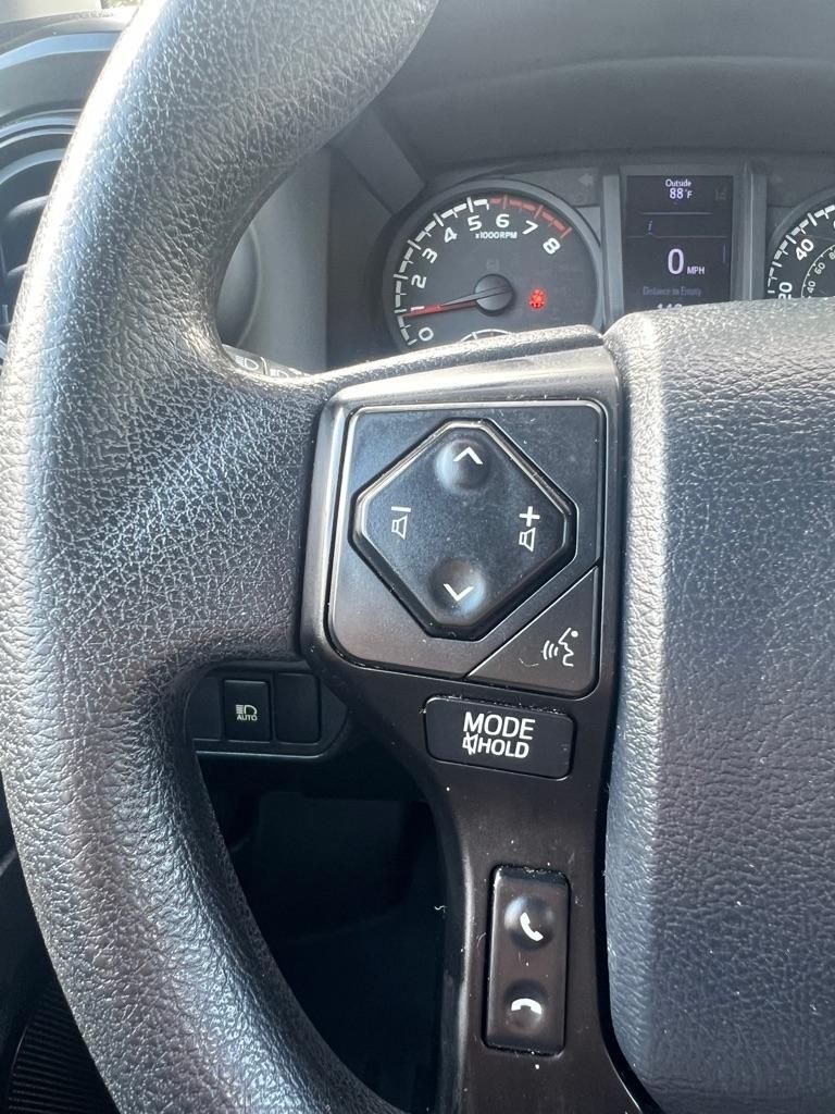 Toyota Tacoma SR5 Double Cab 5' Bed I4 4x2 AT (Natl) 2018