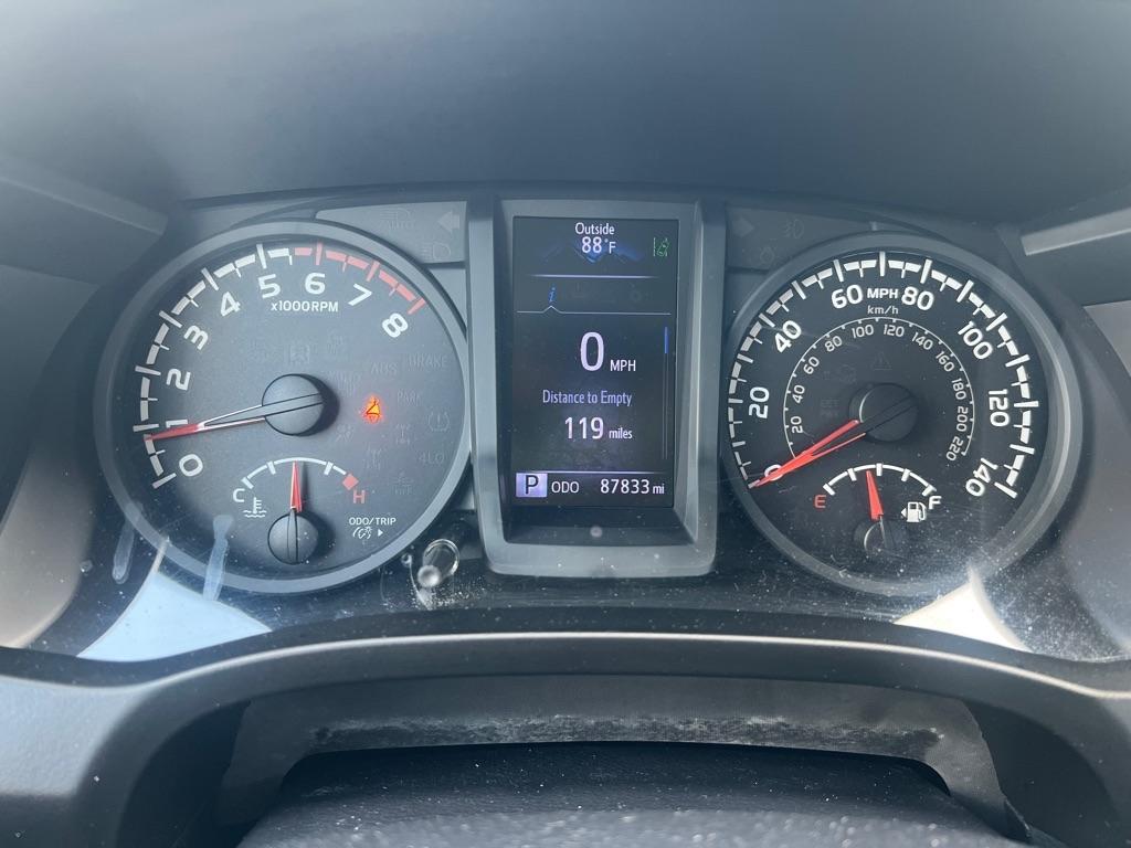 Toyota Tacoma SR5 Double Cab 5' Bed I4 4x2 AT (Natl) 2018
