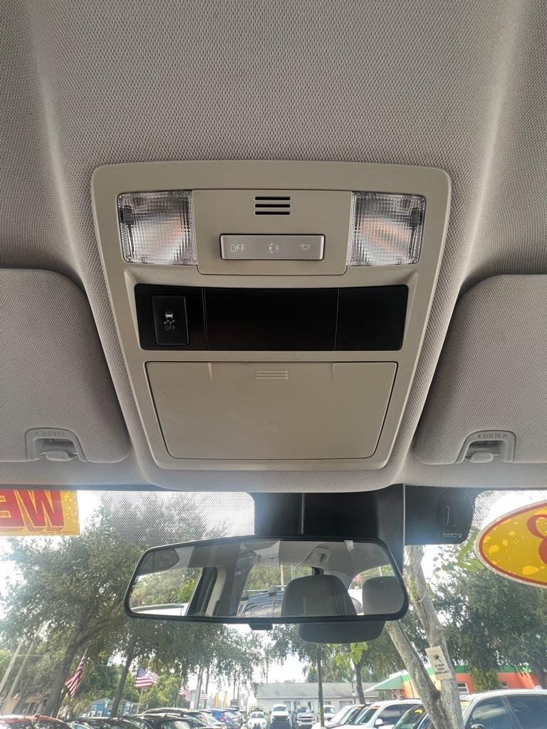 Toyota Tacoma SR5 Double Cab 5' Bed I4 4x2 AT (Natl) 2018