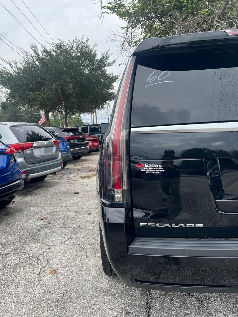 Cadillac Escalade 4WD 4dr Premium Luxury 2019