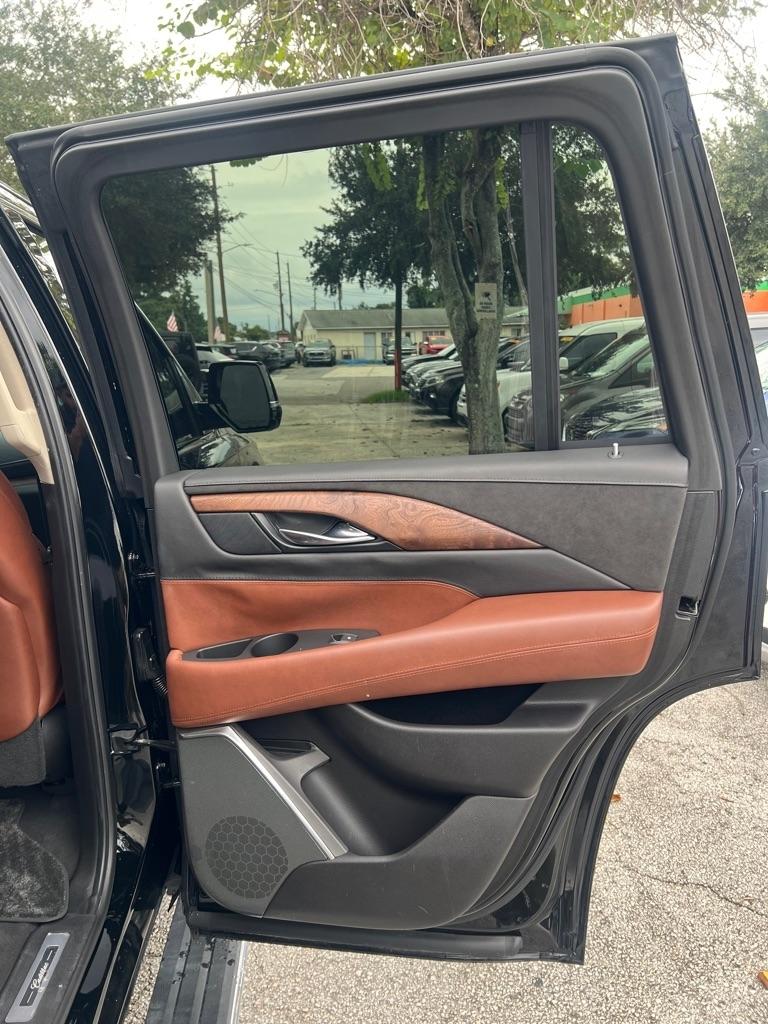 Cadillac Escalade 4WD 4dr Premium Luxury 2019