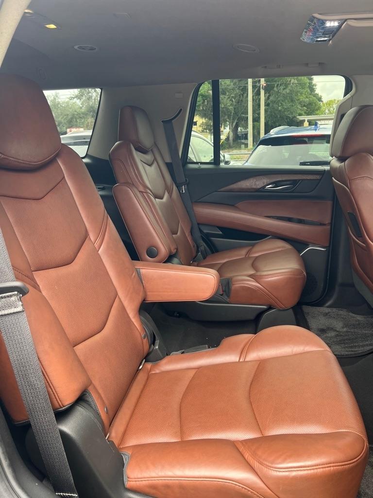 Cadillac Escalade 4WD 4dr Premium Luxury 2019