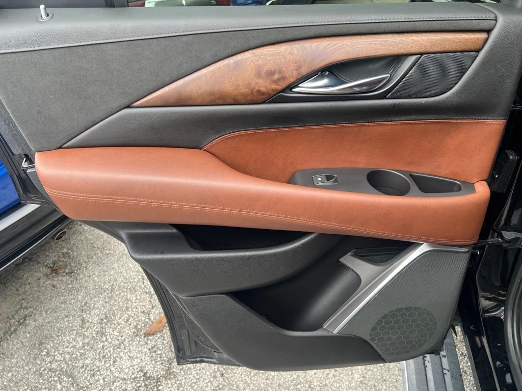 Cadillac Escalade 4WD 4dr Premium Luxury 2019