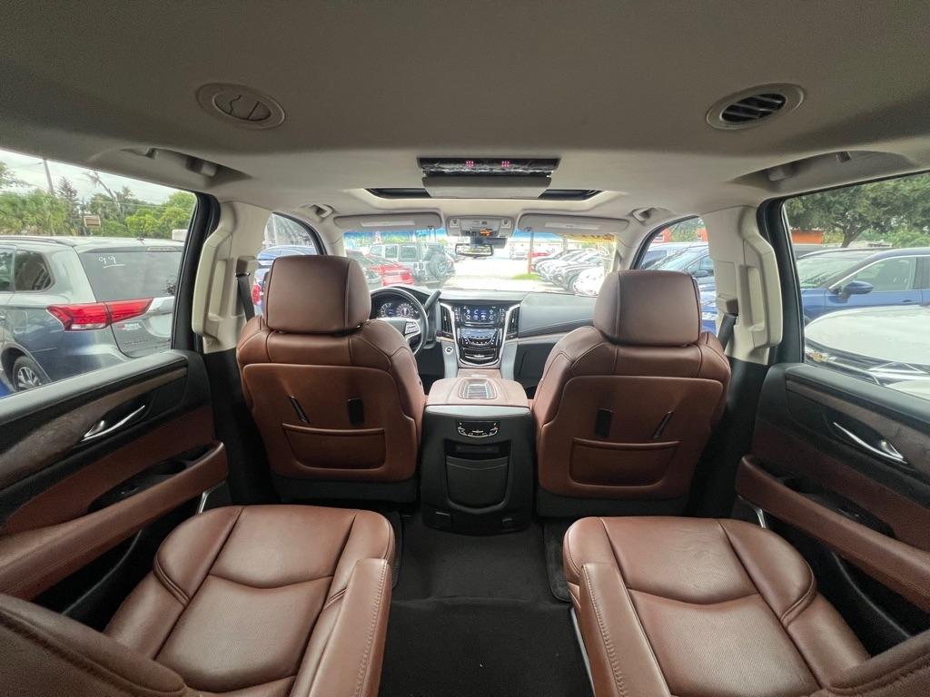 Cadillac Escalade 4WD 4dr Premium Luxury 2019