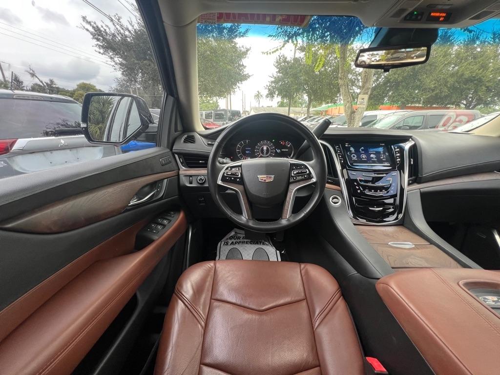 Cadillac Escalade 4WD 4dr Premium Luxury 2019