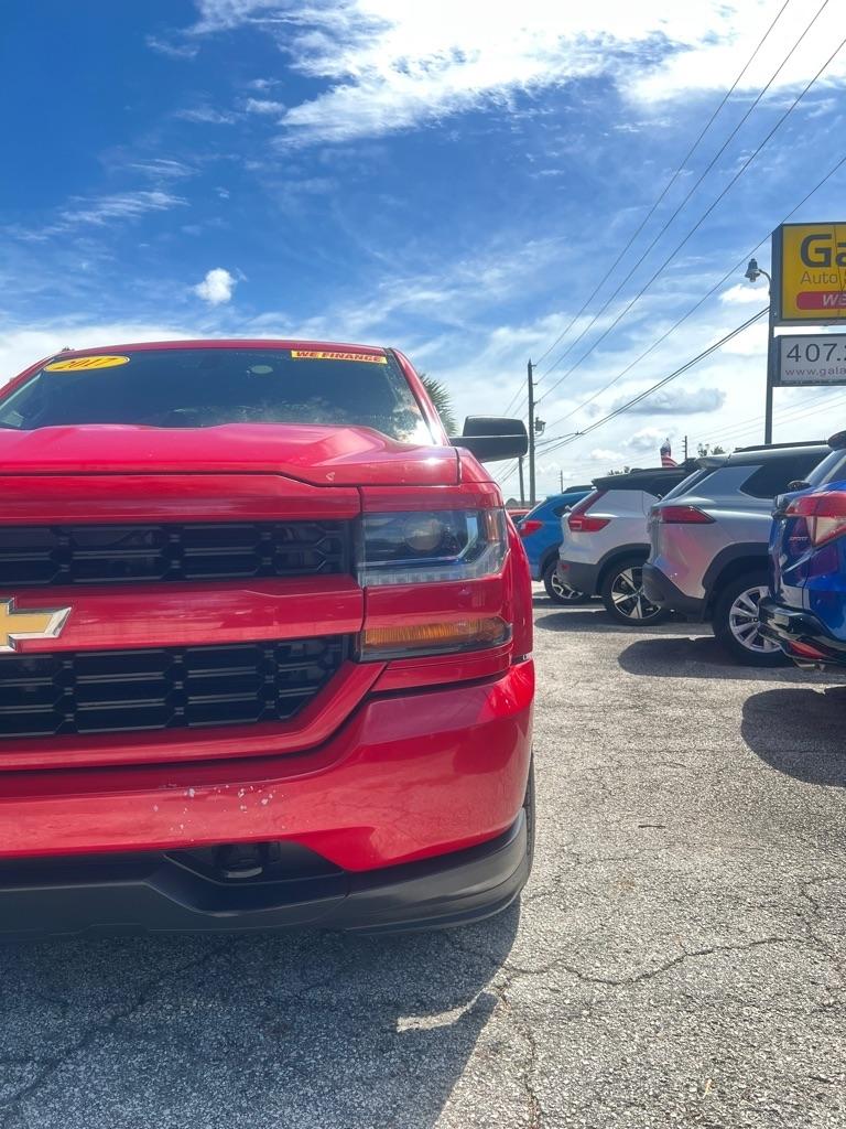 Chevrolet Silverado 1500 2WD Double Cab 143.5" Custom 2017