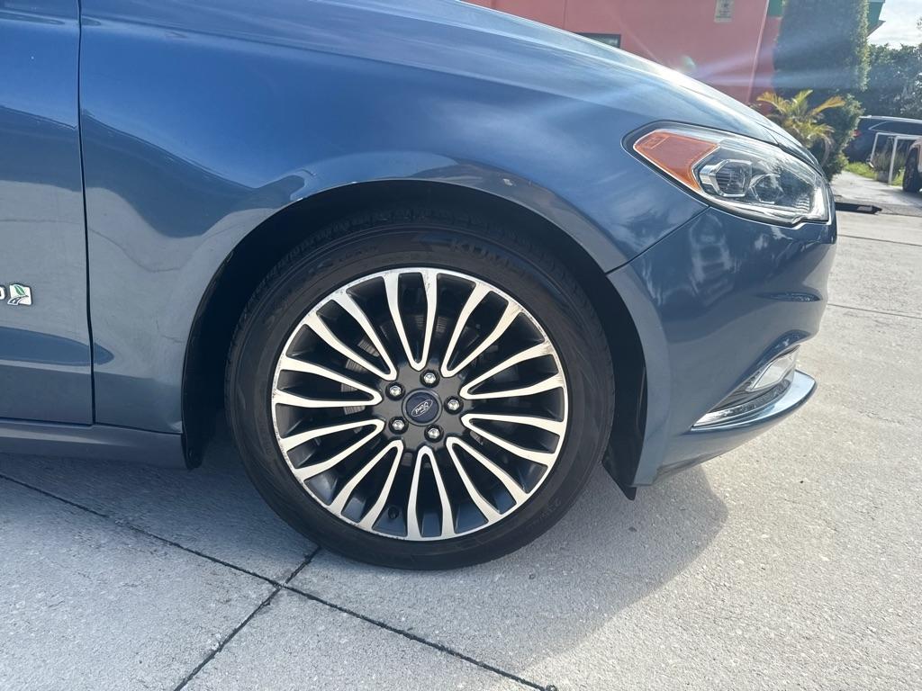 Ford Fusion Hybrid Titanium FWD 2018