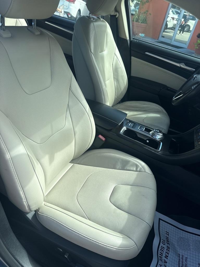 Ford Fusion Hybrid Titanium FWD 2018