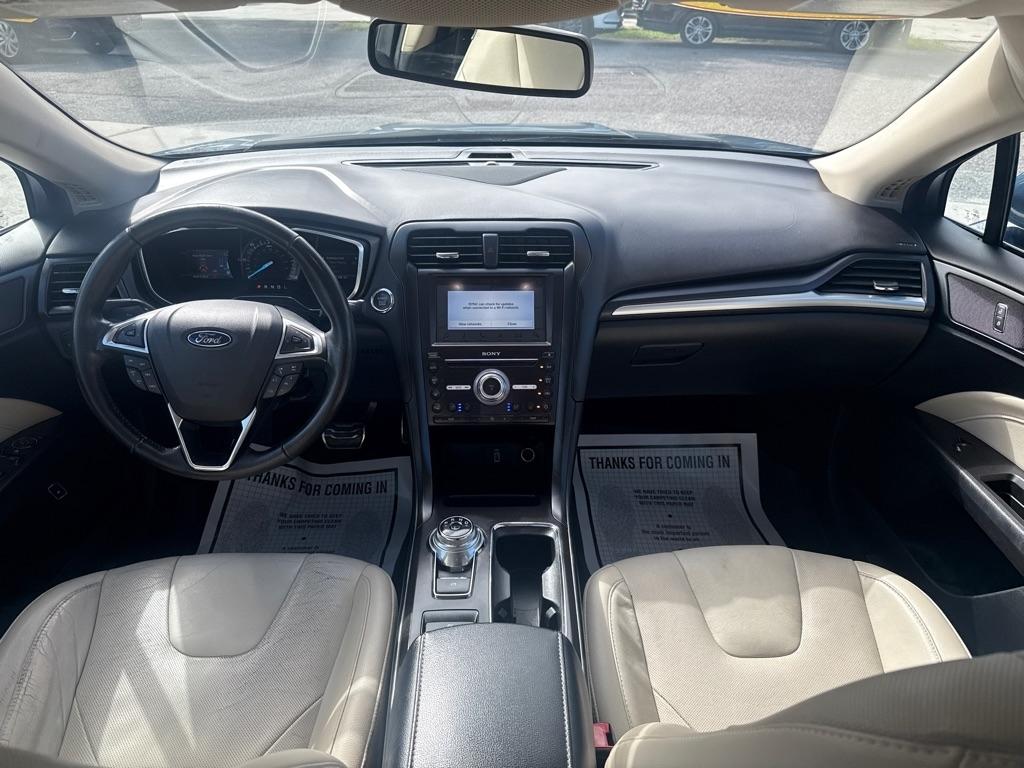 Ford Fusion Hybrid Titanium FWD 2018
