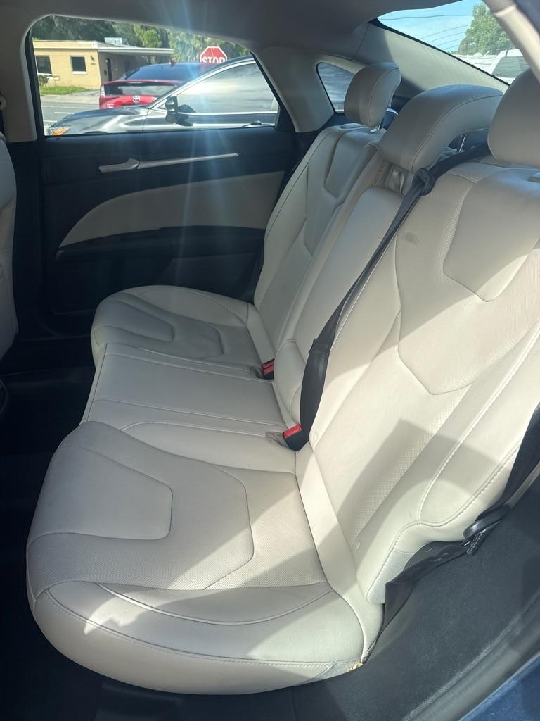 Ford Fusion Hybrid Titanium FWD 2018