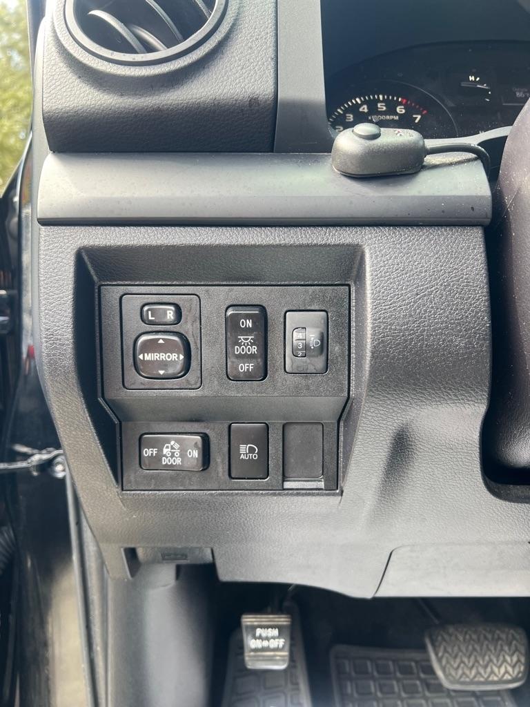 Toyota Tundra 4WD TRD Pro Double Cab 6.5' Bed 5.7L (Natl) 2020
