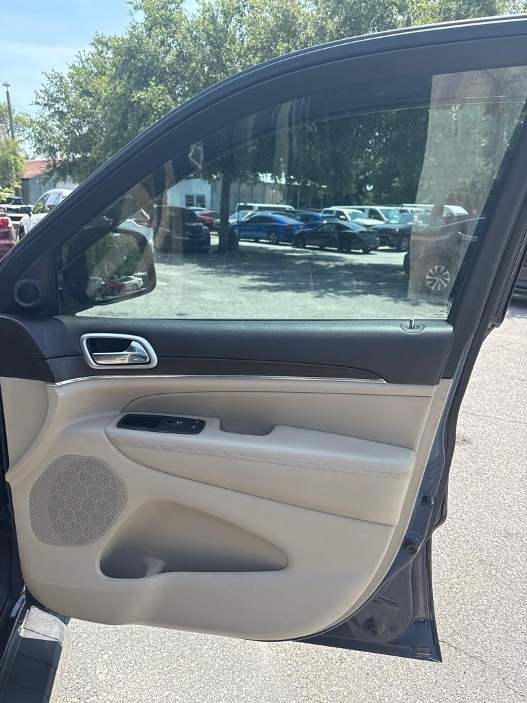 Jeep Grand Cherokee RWD 4dr Overland 2016