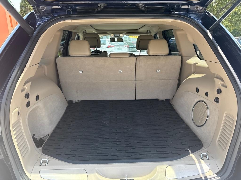 Jeep Grand Cherokee RWD 4dr Overland 2016