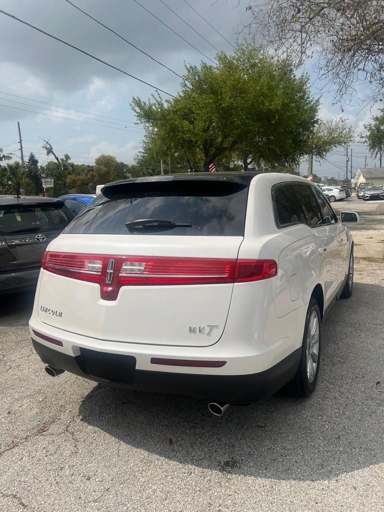 Lincoln MKT 3.7L FWD 2017