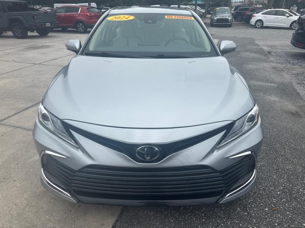 Toyota Camry XLE Auto (Natl) 2024