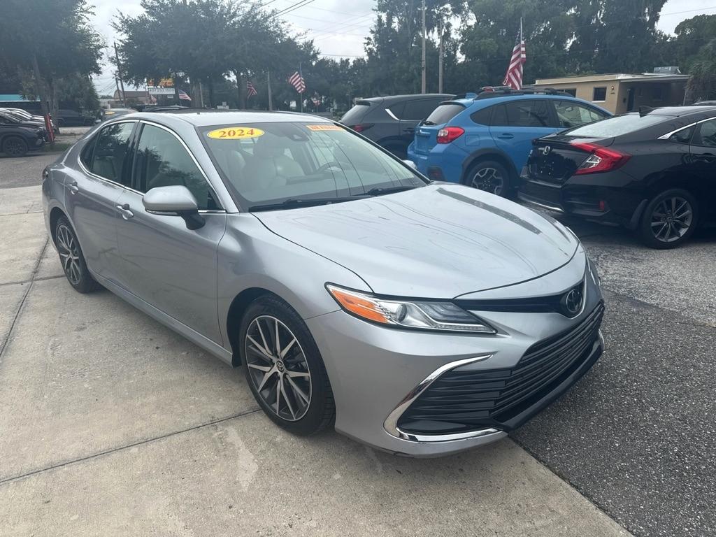 Toyota Camry XLE Auto (Natl) 2024